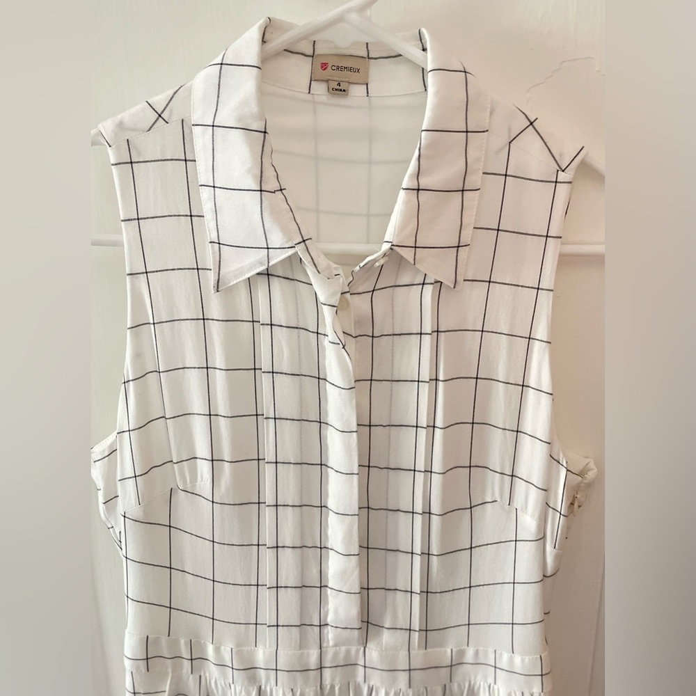 Cremieux black & white summer dress with pockets, size 4. Never worn.